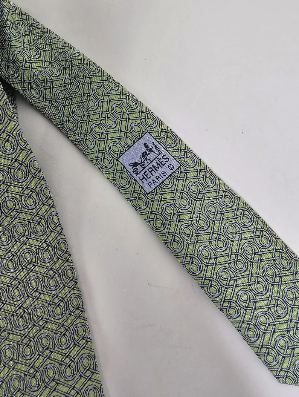 Hermès Paris Silk Tie Interlocking Chain Link Geometric Green 5101 HA Luxury - Picture 3 of 4